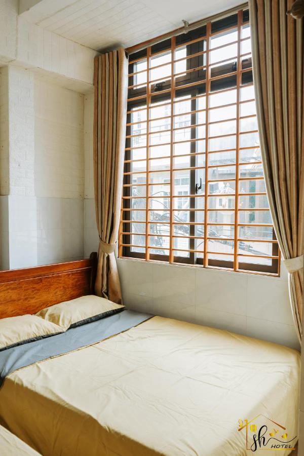 Sh Hotel Hue Exterior photo